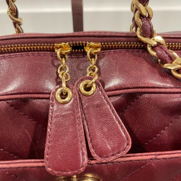 Chanel CC Chevron Lambskin Camera Shoulder Bag (53769) - Picture 3 of 14